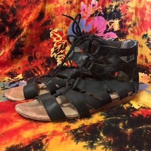 Strappy sandals size 8
